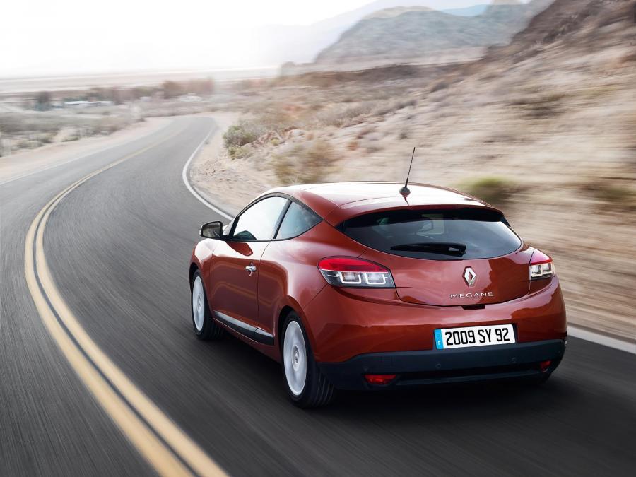  Renault Megane Coupe 2009 года  (фото 42 из 73)